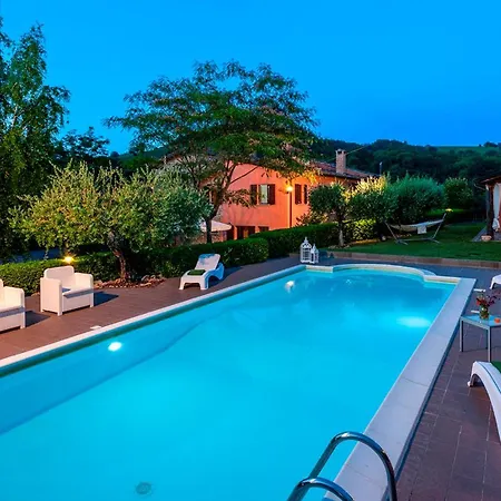 Villa Banci 8, Emma *