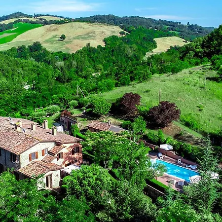 Villa Banci 8, Emma